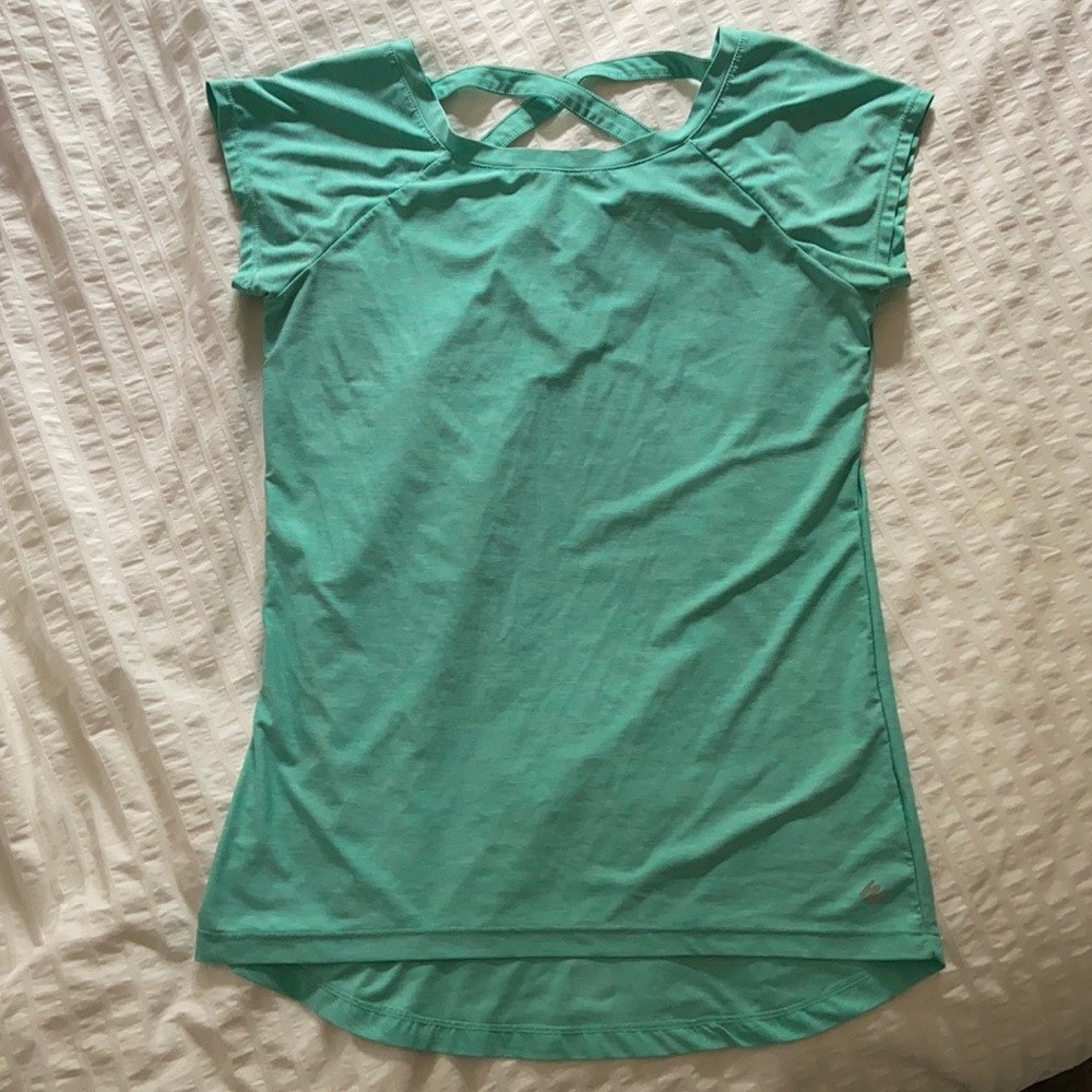 Size Small Nicole Miller Active Top